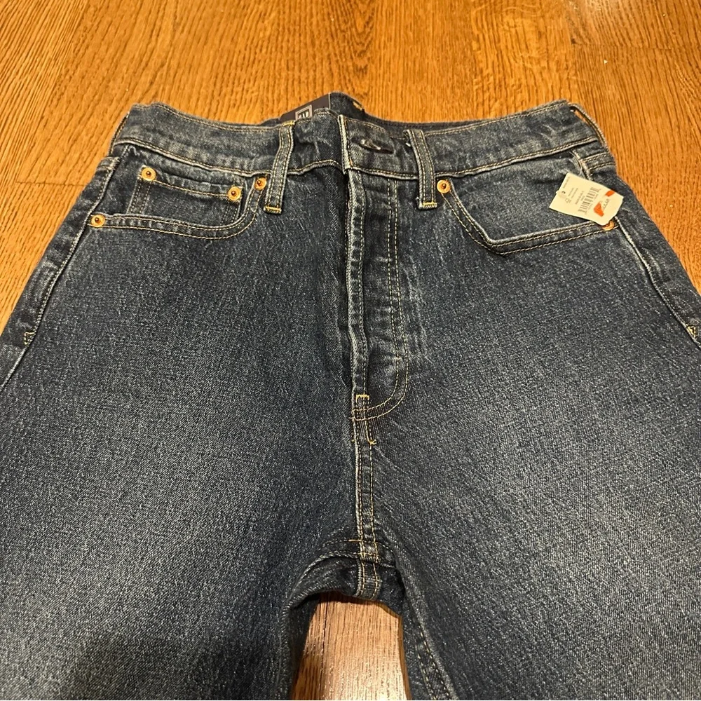 GAP BRAND NEW Women’s Dark Blue Cheeky Straight High Rise Jeans - Picture 2 of 10